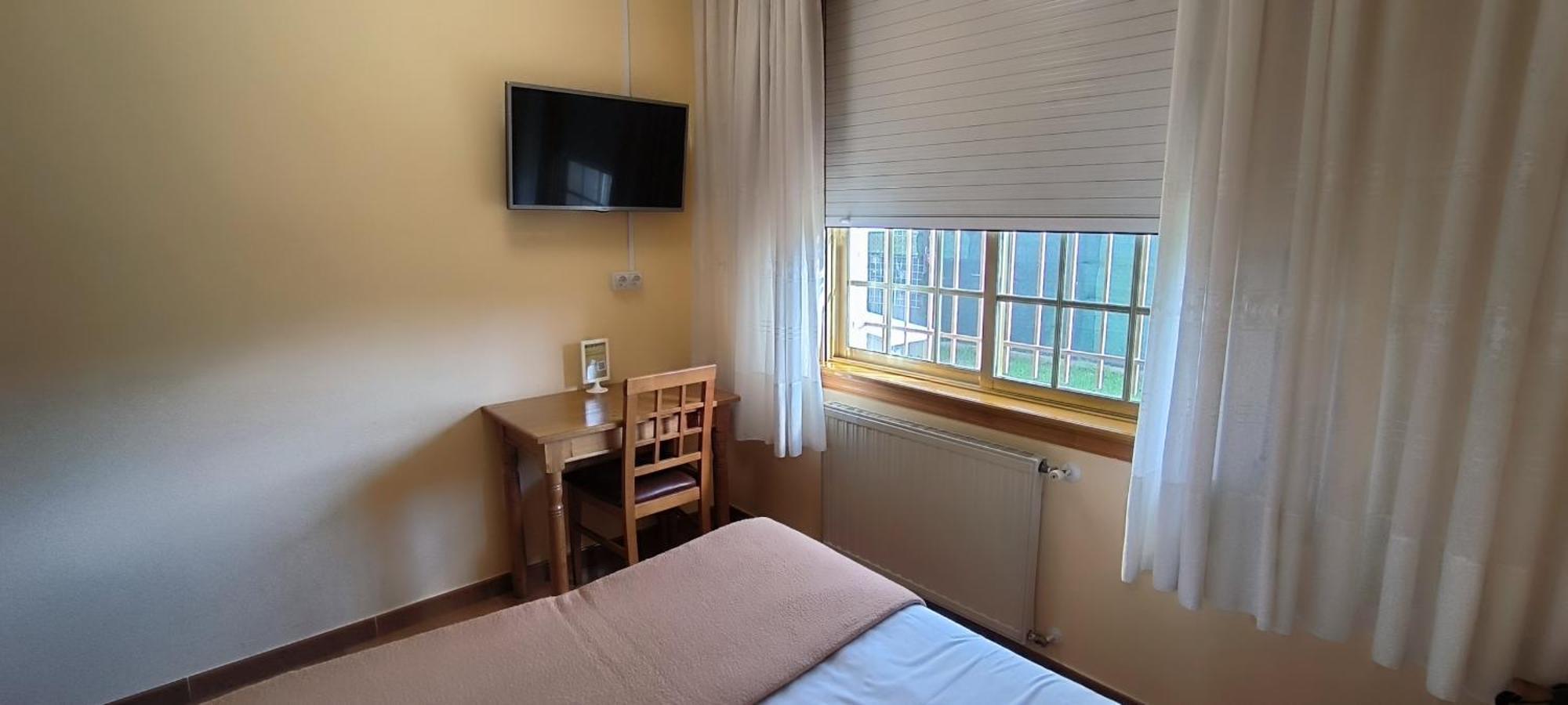 Hotel A Marisqueira I Aeropuerto A Coruna Oleiros Room photo