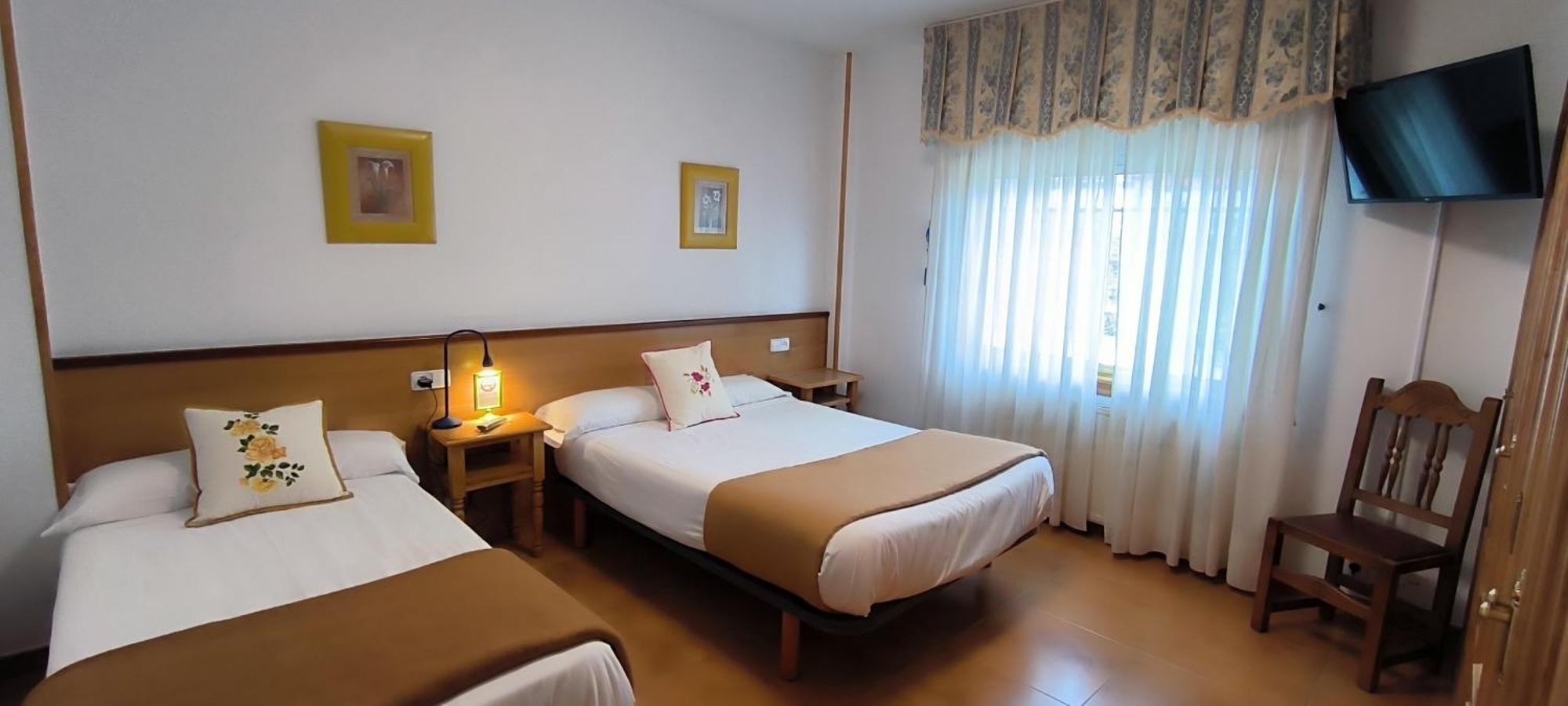 Hotel A Marisqueira I Aeropuerto A Coruna Oleiros Room photo